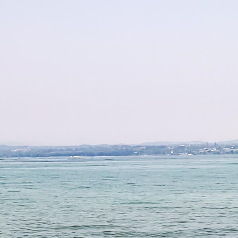 Textures   -   BACKGROUNDS &amp; LANDSCAPES   -   NATURE   -   Lakes  - Italy garda lake landascape 18297 - HR Full resolution preview demo