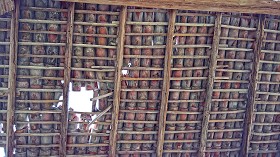 Textures   -   ARCHITECTURE   -   ROOFINGS   -  Inside roofings - Wood inside roofing damaged texture 17456
