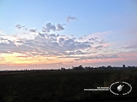 Textures   -   BACKGROUNDS &amp; LANDSCAPES   -  SUNRISES &amp; SUNSETS - Sunrise background in the countryside 17696