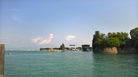 Textures   -   BACKGROUNDS &amp; LANDSCAPES   -   NATURE   -  Lakes - Italy garda lake landscape 17540