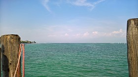 Textures   -   BACKGROUNDS &amp; LANDSCAPES   -   NATURE   -  Lakes - Italy garda lake landscape 17543