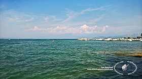 Textures   -   BACKGROUNDS &amp; LANDSCAPES   -   NATURE   -  Lakes - Italy garda lake landascape 18287