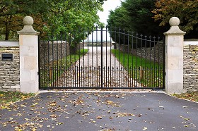 Textures   -   ARCHITECTURE   -   BUILDINGS   -  Gates - Metal entrance gate texture 18586