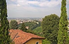Textures   -   BACKGROUNDS &amp; LANDSCAPES   -  CITY &amp; TOWNS - Brescia italy city landscape 17592