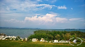 Textures   -   BACKGROUNDS &amp; LANDSCAPES   -   NATURE   -  Lakes - Italy garda lake landascape 18304