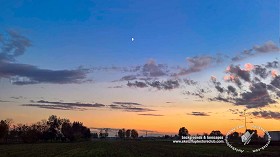 Textures   -   BACKGROUNDS &amp; LANDSCAPES   -  SUNRISES &amp; SUNSETS - Autumn sunset with countryside background 21022