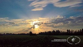 Textures   -   BACKGROUNDS &amp; LANDSCAPES   -  SUNRISES &amp; SUNSETS - Autumn sunrise with countryside background 21028