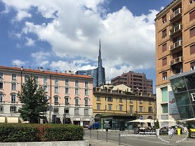 Textures   -   BACKGROUNDS &amp; LANDSCAPES   -  CITY &amp; TOWNS - Milan italy city landscape 19036