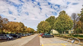 Textures   -   BACKGROUNDS &amp; LANDSCAPES   -  CITY &amp; TOWNS - Italy urban area with autumn trees landscape 21044